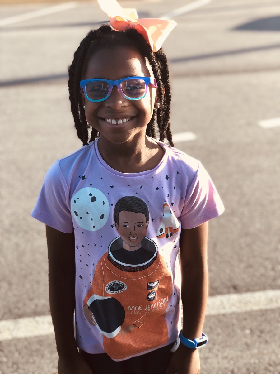 jamsfantastic85's tweet photo. “Mommy, you know I’ve got butterflies, but I’m super excited!” 1st Day of STEM Camp! #FavoriteShirtforDay1
#STEMinHenry #AccessandExposure https://t.co/ZAf4kRTM2p