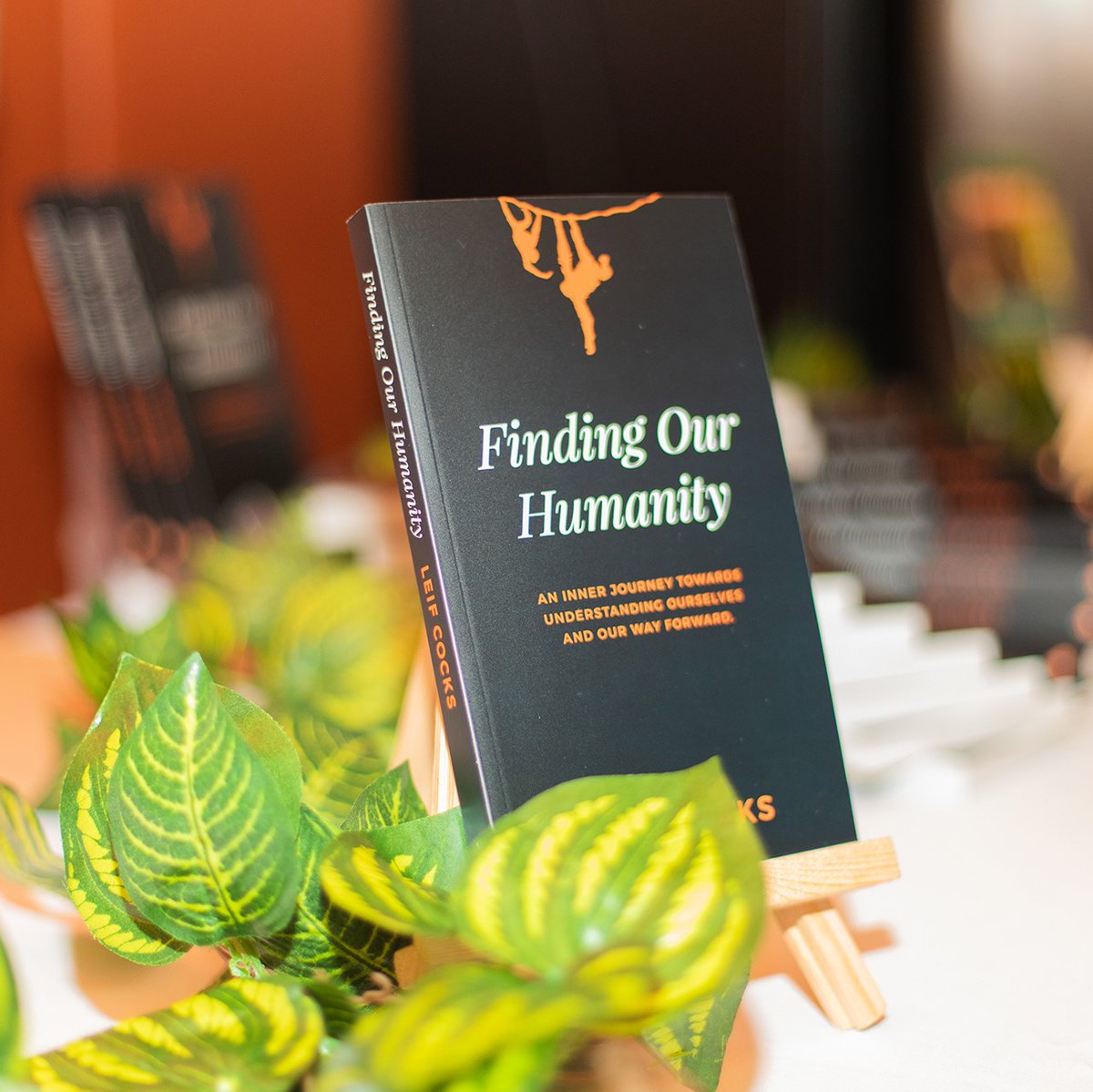 OrangutanTOP's tweet photo. Have you bought your tickets yet? Our event 'A Future We Can Believe In' is in three days in Perth, WA!  #LeifCocksOAM will talk about what we can all do, right now, to help save orangutans and their rainforest homes. Book here: https://t.co/N2cOwEj5Q9

#TheOrangutanProject #TOP https://t.co/FM2Rv8BbtO