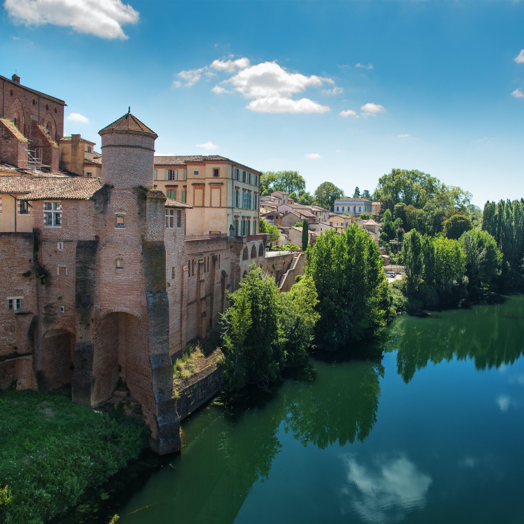 Gaillac has beautiful historic buildings and offers the traveller a taste of fine living - discover Gaillac and beyond in #WomansWay now ✈️ #newissue #outnow #travel