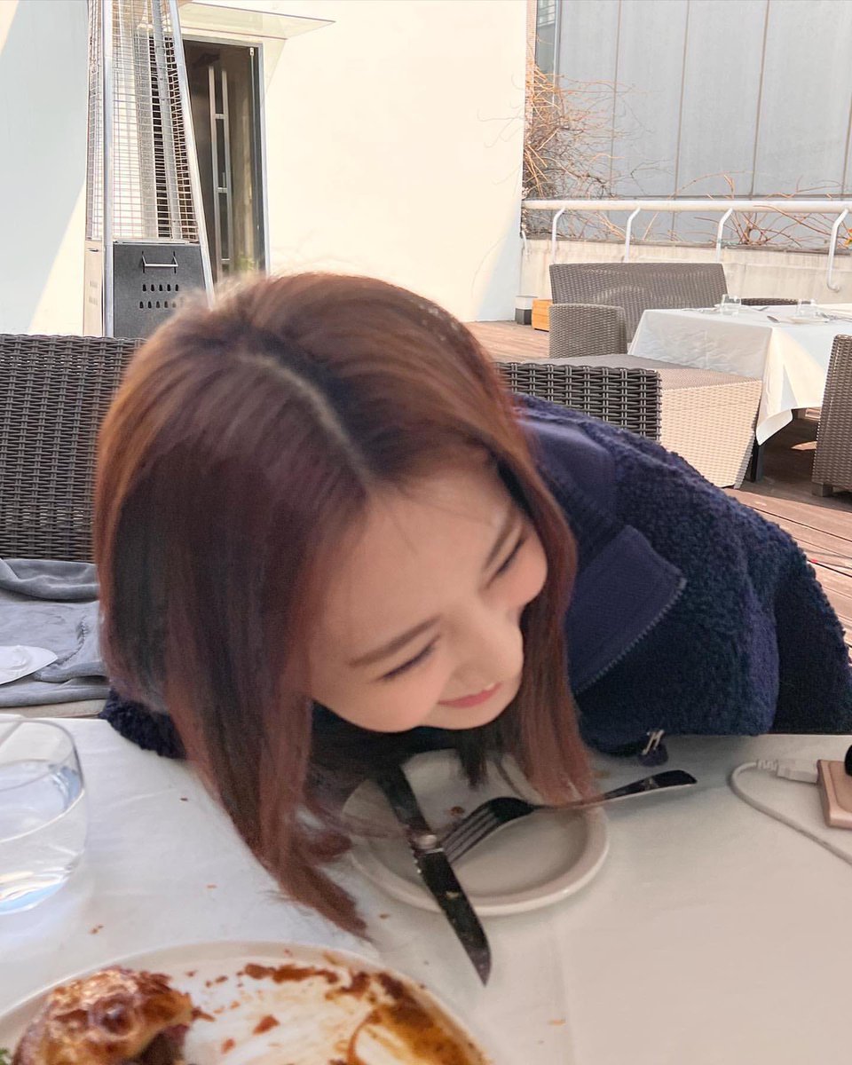 tzuyu pics tweet media