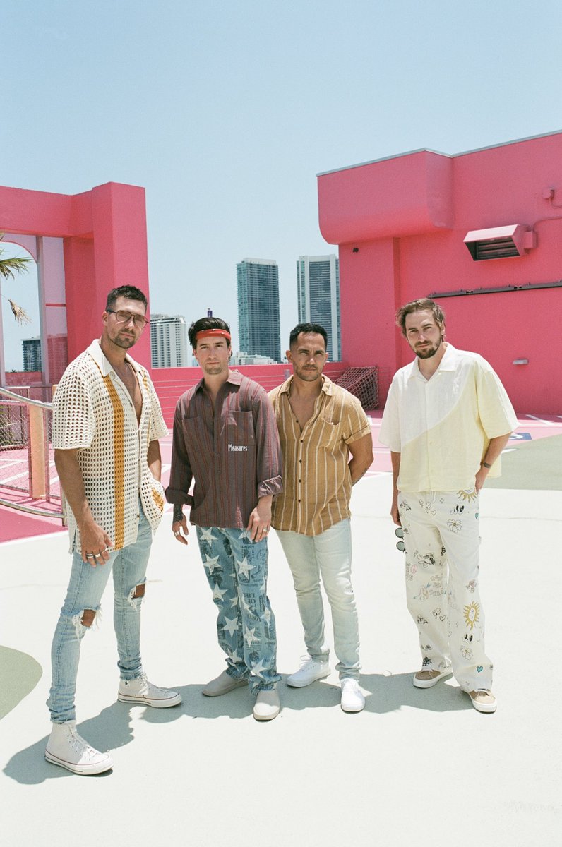 Hey! You got me fallin’ for ya 🫠