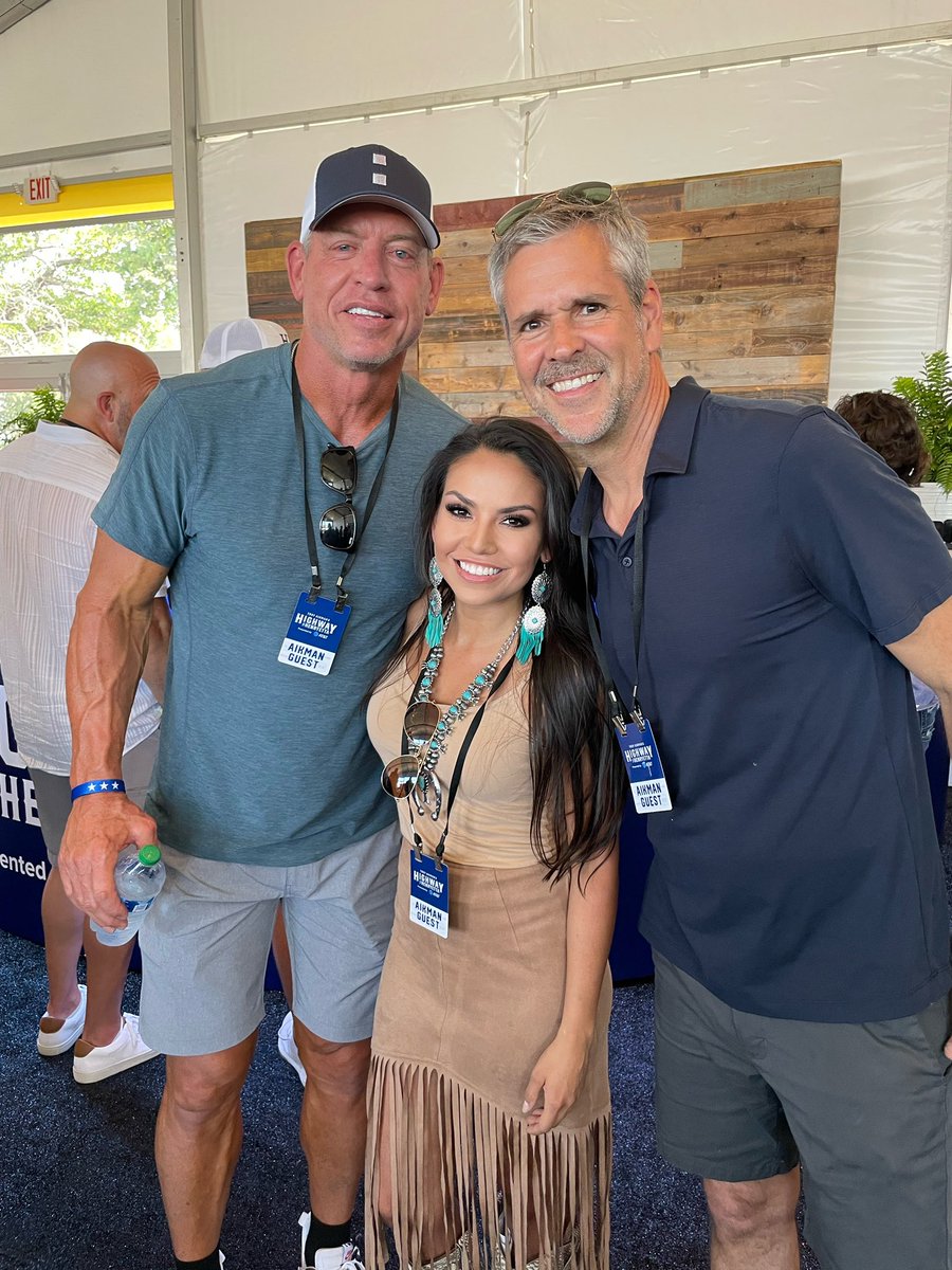 It was such a great trip up to Oklahoma for <a href="/TroyAikman/">Troy Aikman</a>’s <a href="/HWYtoHenryetta/">Highway to Henryetta</a> on Saturday. We’ve been talking about it this morning! Thanks to Troy for having us out for such a great event &amp; great people.