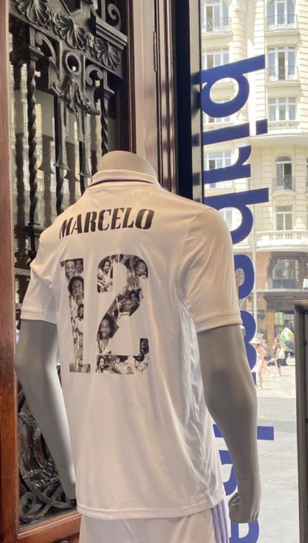 Real Info ³⁵ on Twitter: "Marcelo's tribute shirt at Adidas in Madrid (Grand Via) https://t.co/GEr9jsZsyw" Twitter