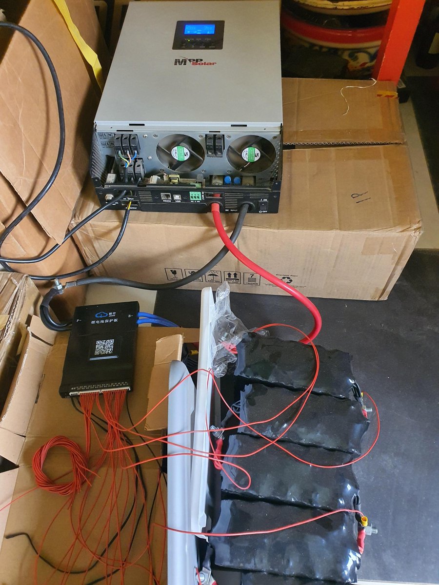mhoungbo's tweet photo. 5 new KWh in test
- cells from @BatteryHookup
- bms from #JKBMS
- inverter from #MPPSolar
#diy #offgrid #lifepo4
cc @harold_ach @SenaAbslom @bigbrovar https://t.co/QZeX9AlUmA