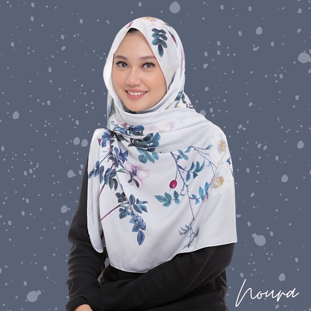 aleeynahijab's tweet photo. Nah kita belanja gambar dari side tepi &amp; gambar model! Cantik kannn? 😍🤍

Code: Noura

🖇 https://t.co/fPKwJl0EGX https://t.co/QRvmtaJ048