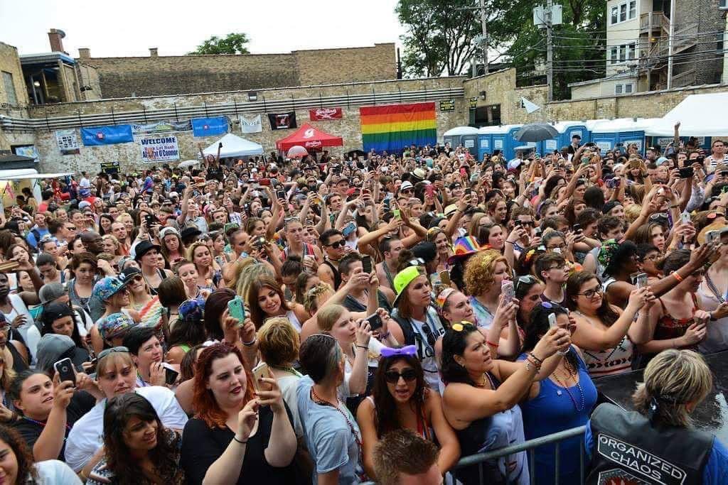 backlotbash's tweet image. Last week for “2” day discounted TICKETS 🎟! 

BackLotBashChicago.com

#backlotbash #chicago #pridemonth #pride #june #outdoor #festival #lgbt #lgbtq #lgbtq🌈 #gay #queer #livemusic #djs #dance.