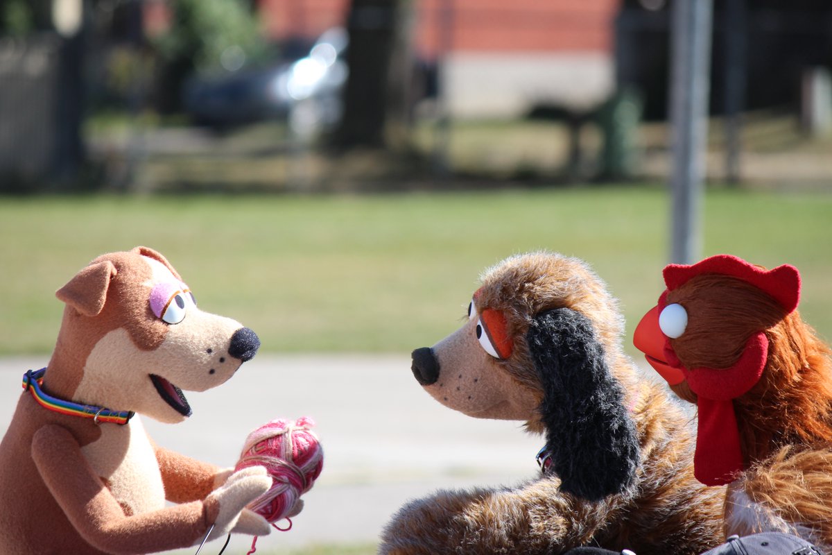 M.I. understanding tweet media