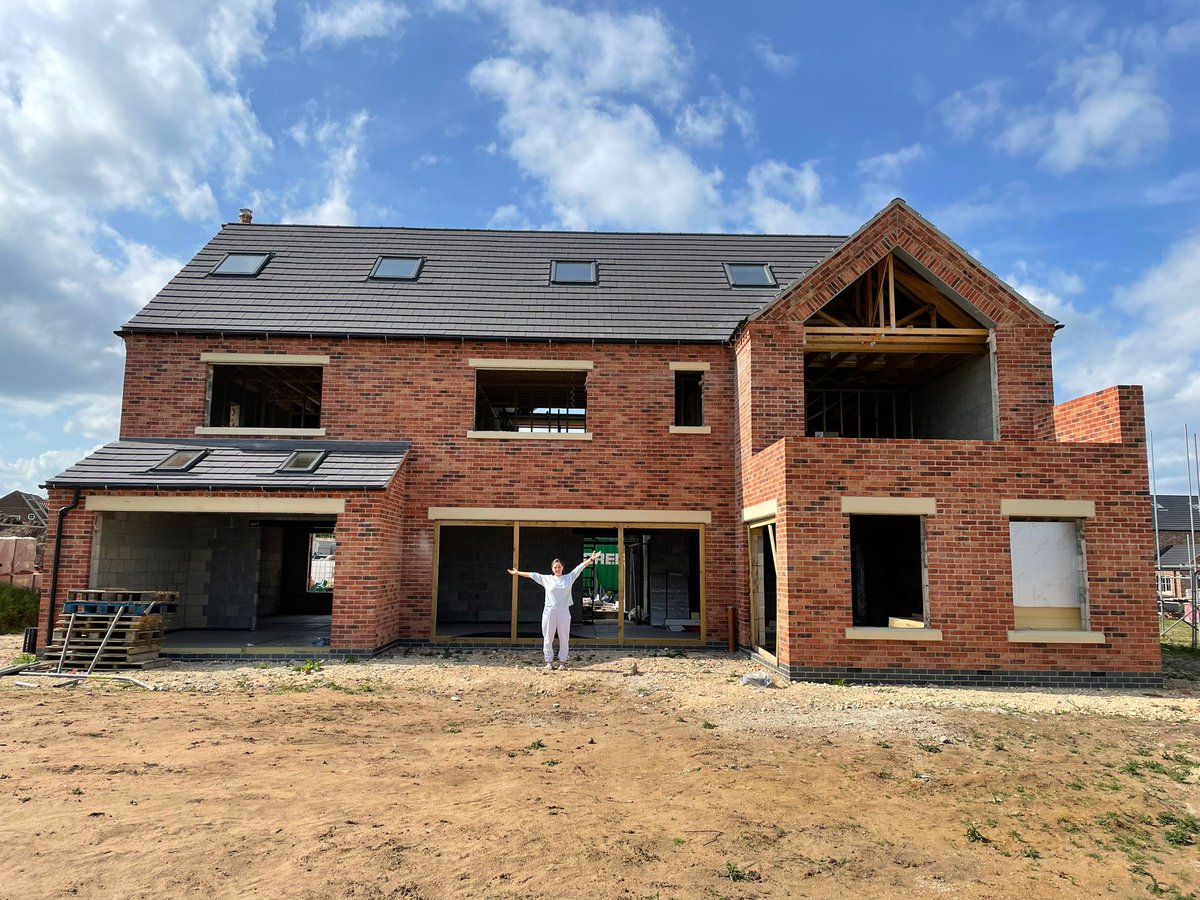 ManagerBuild's tweet image. The project that inspired Build Manager is coming along nicely 😍 there&apos;s no substitute for going through the Self Build process when advising others: check out our bespoke support packages at build-manager.co.uk
#selfbuild #granddesign