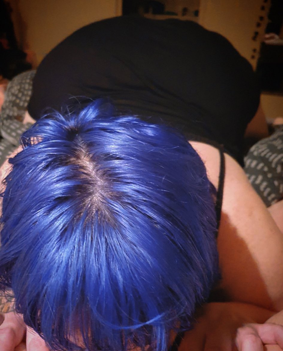 MissSwitch90's tweet photo. Oh I just love sleepovers with her. So much laughing, so much talking and so many intense orgasms. She just calms me and I miss her hugs so much after! What more can you want from a sleepover. 
#sleepovers #connection #curves https://t.co/PdUql0gMnx