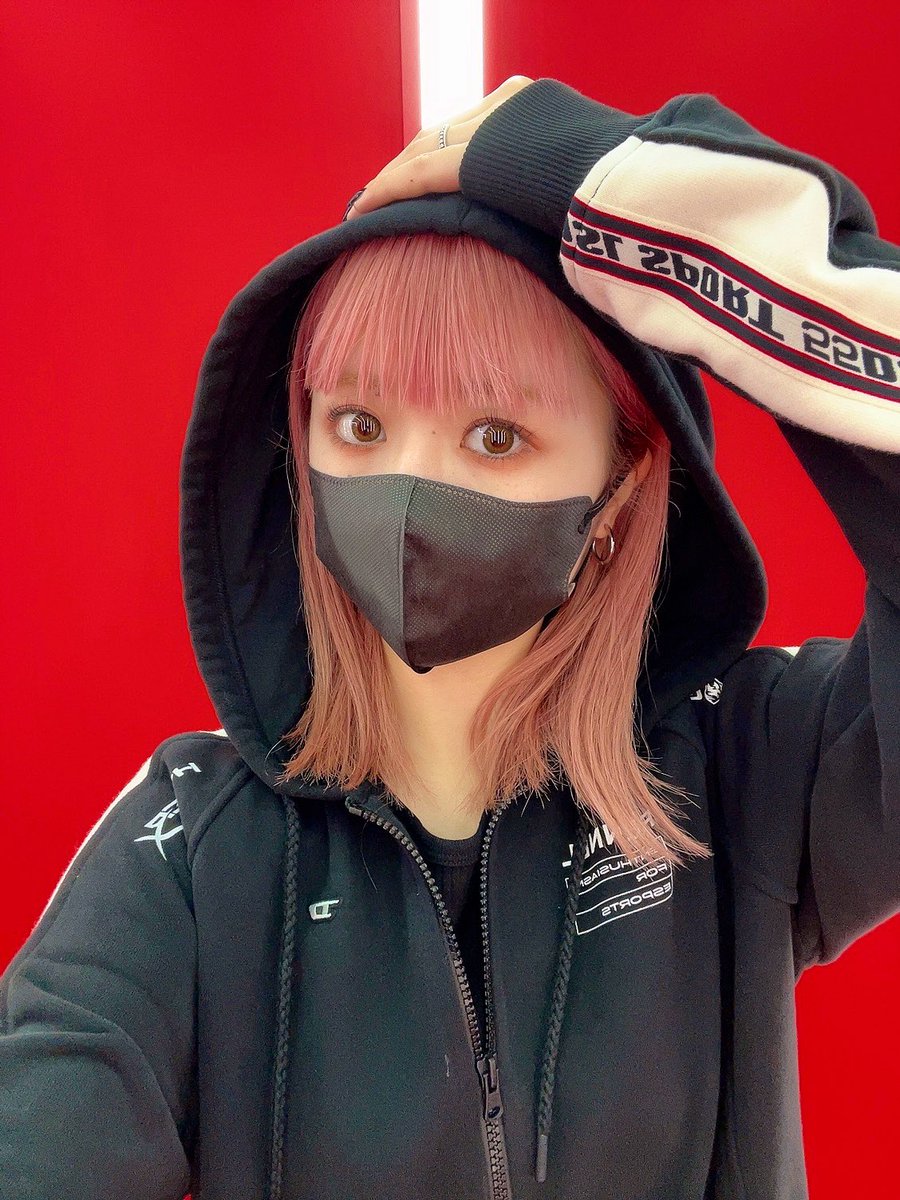 _fjkn_'s tweet photo. "DIESEL STUDIO" DIESEL×FENNEL

5/26から6/12までの18日間
ありがとうございました🥲🙏🏻❣️

こんなにも素敵な場所で最高にイケてるイベントに携われて幸せです❤️‍🔥

eスポーツ×ファッション最高だっ🔥‼️

#DIESEL #DIESELSTUDIO #DieselxFennel https://t.co/sU0o6zEgEe