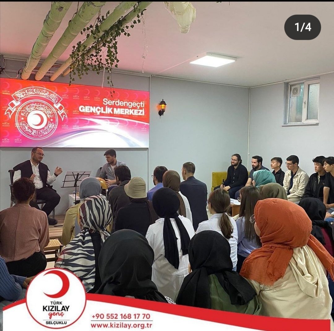 Şenlendirme Projemiz kapsamında çalışmalarına devam eden Türk Sanat Koromuz, Gençlik Merkezimizde gönüllülerimizle Sanat  Buluşmaları adı altında bir araya geldi. Ney ve Meşk üzerine dinletiler eşliğinde söyleşimiz gerçekleştirildi.
#genc #gençkızılay <a href="/genckizilay42sl/">Genç Kızılay Selçuklu</a>