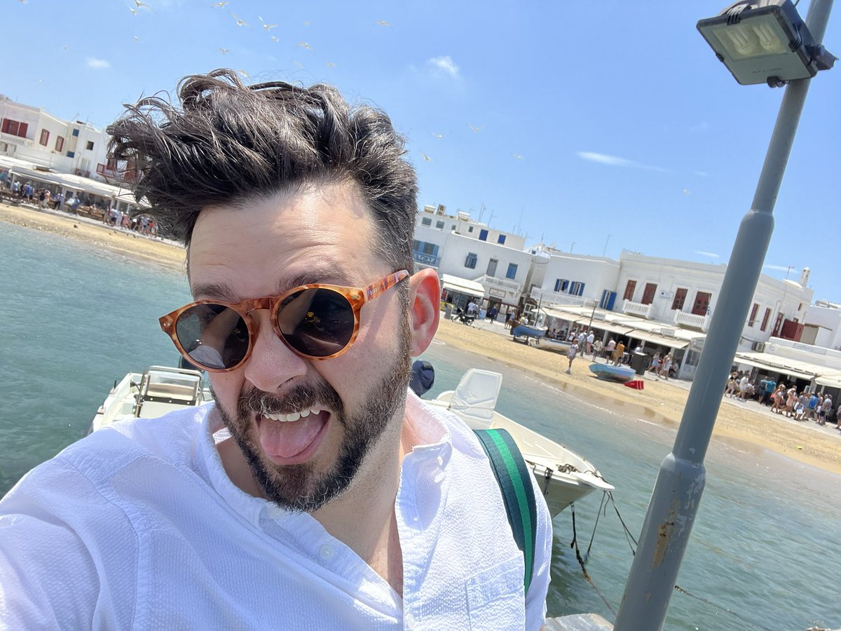 thatgrimes's tweet photo. Today’s Mykonos vibes. #HappyDavid https://t.co/QB6LfLTCey