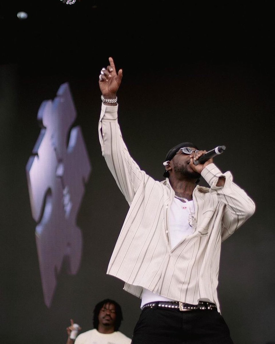 Deedsmag's tweet photo. Big Smoke @Skepta for @govballnyc
Captured by @ibrosnaps
#deedsmagazine #deedsart #creative #photography https://t.co/BCu955QmUb