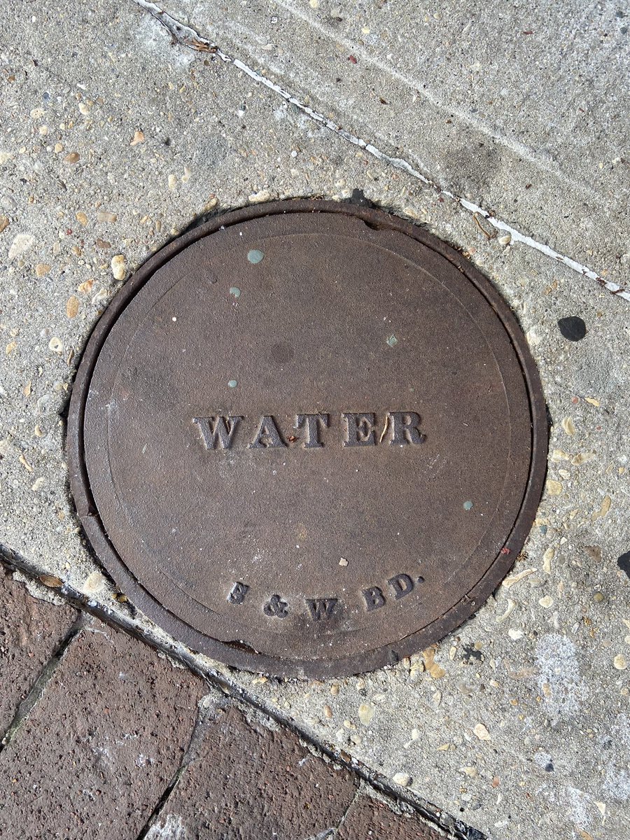 mattmcd43's tweet photo. Three different sizes (not captured well by my photographic skills) of “Water”from New Orleans #ManholeCoverMonday https://t.co/Ah11T5f8DR
