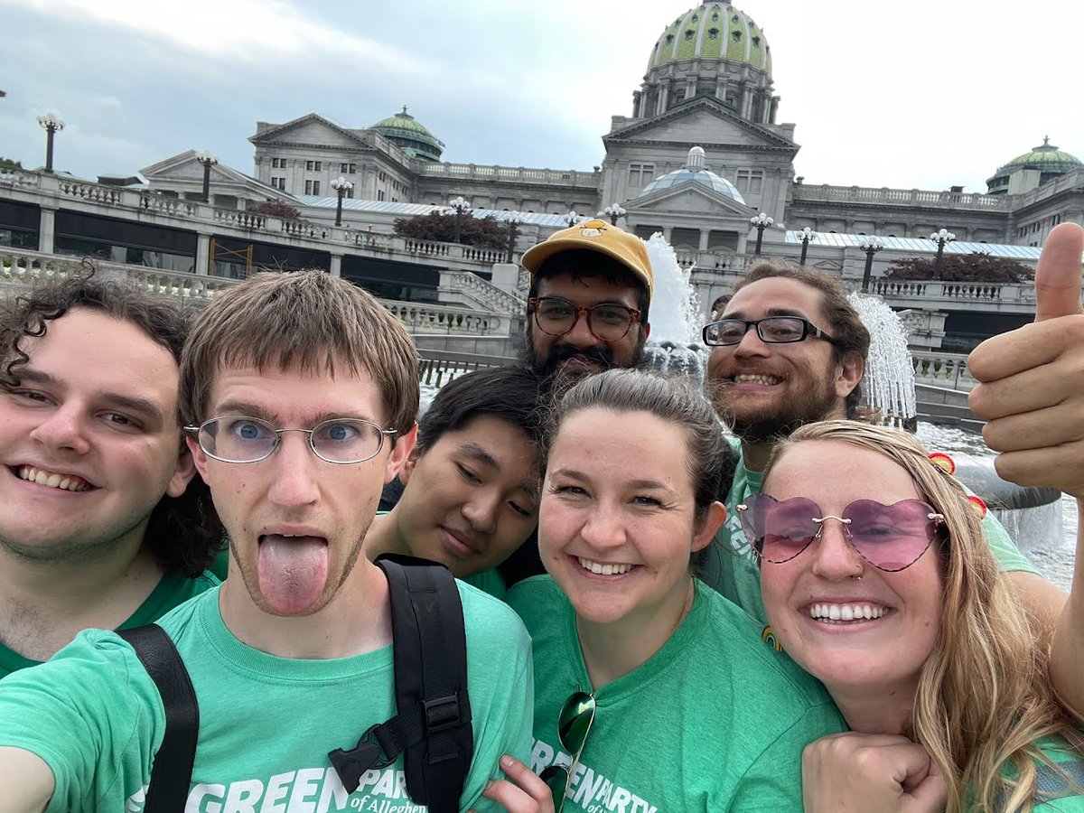GPUSyouth's tweet photo. Our Young Ecosocialists Pennsylvania chapter marched and rallied at the Capitol with @PCC_2022 in Harrisburg yesterday. #PAClimate2022 #LetsBuildGP https://t.co/GHaxzchi6J