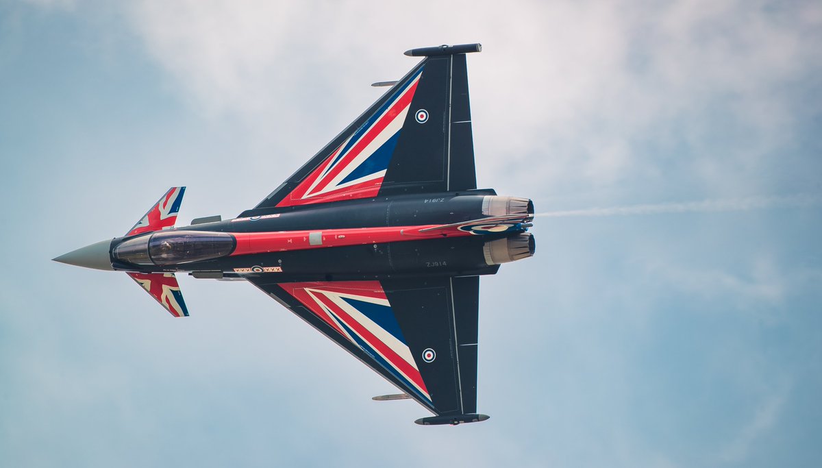 The <a href="/RoyalAirForce/">Royal Air Force</a>'s <a href="/RAFTyphoonTeam/">RAF Typhoon Display Team</a> in 'Blackjack'

Over crowds at the <a href="/cosfordairshow/">RAF Cosford Air Show</a> at <a href="/RAF_Cosford/">RAF Cosford</a> 

An awesome display and easily one of my favourites from the day

Watching her drop, and go nose-on towards me during one of her manoeuvres was simply insane...