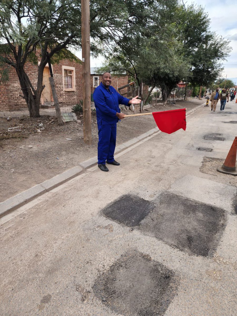 I tried to fix the roads but I didn’t pass, I am now demoted to the flag guy for the day 🥺🤒
