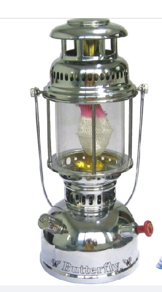 santanafermana's tweet photo. kalau ada yg nyalain lampu ini pasti dikerumuni anak anak jaman dulu 80 an,

apa nama lampu ini di daerah kalian..? https://t.co/AXkPg3mhYv
