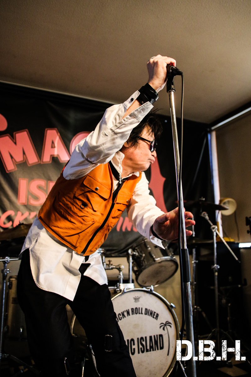 deadbonehanging's tweet photo. 2022.03.12 羽島MAGIC ISLAND
『我意　vol.41』
digi pop swindle star 【1】

#DBH_dpss
#DeadBoneHanging
#digipopswindlstar
#dpss https://t.co/NFhBoxSfvE