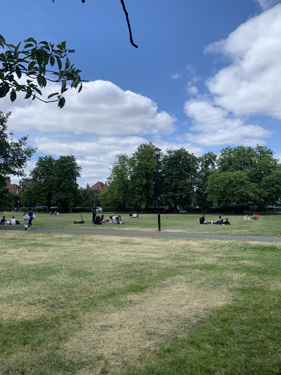 VickyBrooke4's tweet photo. That’s it for Green Days 2022 - but there’s still plenty going on ⁦⁩ ⁦@BedfordParkFest⁩ https://t.co/tGhPAmKtG0