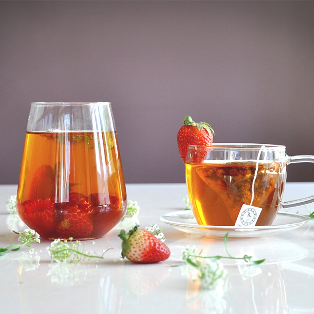Tea_blossoms's tweet photo. All you need is a delicious cup of #TeaBlossoms tea snuggled up with a blanket and watching your favourite movie to beat the cold this winter ❄️🍵

Get ready for winter, ORDER HERE | https://t.co/le98iGU1GS

#TeaBlossoms https://t.co/3XKHnBqsHR