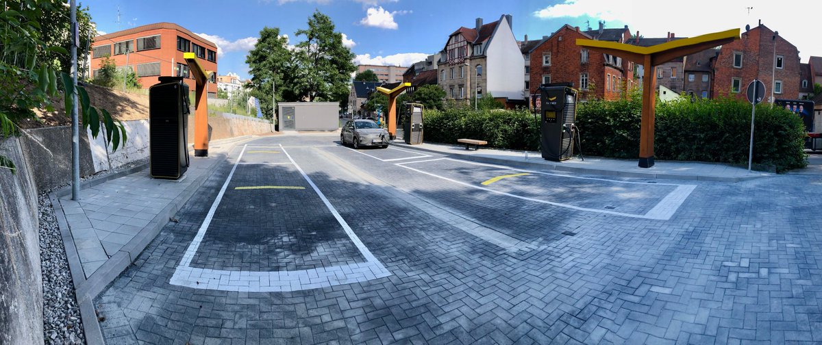 Fastned's tweet photo. We’re off to a good start this week, opening two stations in Germany🇩🇪! Enjoy our first inner-city charging hub at Fürth (up to 3x300kW) and more charging opportunities at Leutkirch, near the A96 highway (up to 4x300kW). Happy Monday!⚡️ https://t.co/8xqqoot1VM