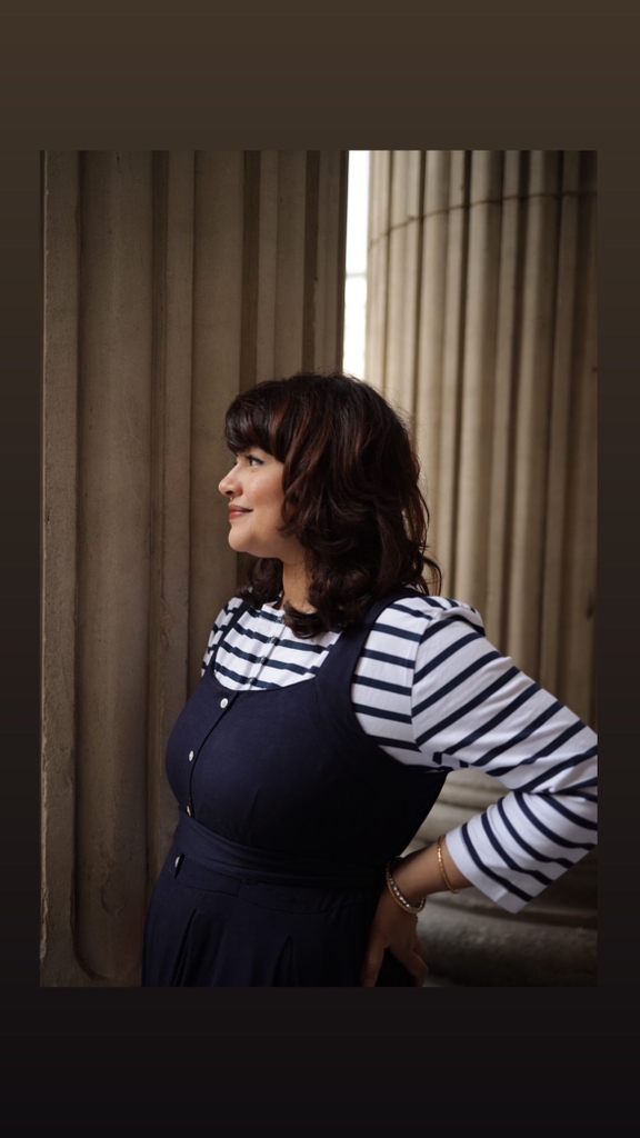 "I absolutely love the smell and feel of the product. I feel very kind to my hair and this is during a severe postpartum hair fall phase!" @the.millennial.ma⁠
⁠
😍 Samira, we are so happy to hear how the Nereus London Haircare routine has helped you 🤰🤱 post-partum! ⁠