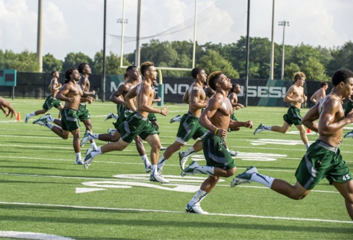 pntrack's tweet photo. Talking with a 🏈 coach today whose staff does NOT understand the following:

1. Sprint, then lift (sprinting potentiates lifting)

2. Strength is important but speed must be THE priority. 

3. Speed work doesn’t cause fatigue. 

4. Endurance work is not speed training. https://t.co/t4tYyB95Yh