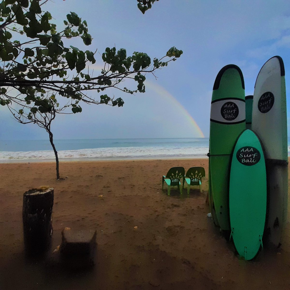 aaa_bali's tweet photo. Raising our morning with a beautiful Rainbow 🌈🥰😎
•
•
•
#500ADAY #1000ADAY #instantfollow #Follow4Follow #follow #FollowME #IFollowAll #ifollowback. https://t.co/cdAx2UYkdi