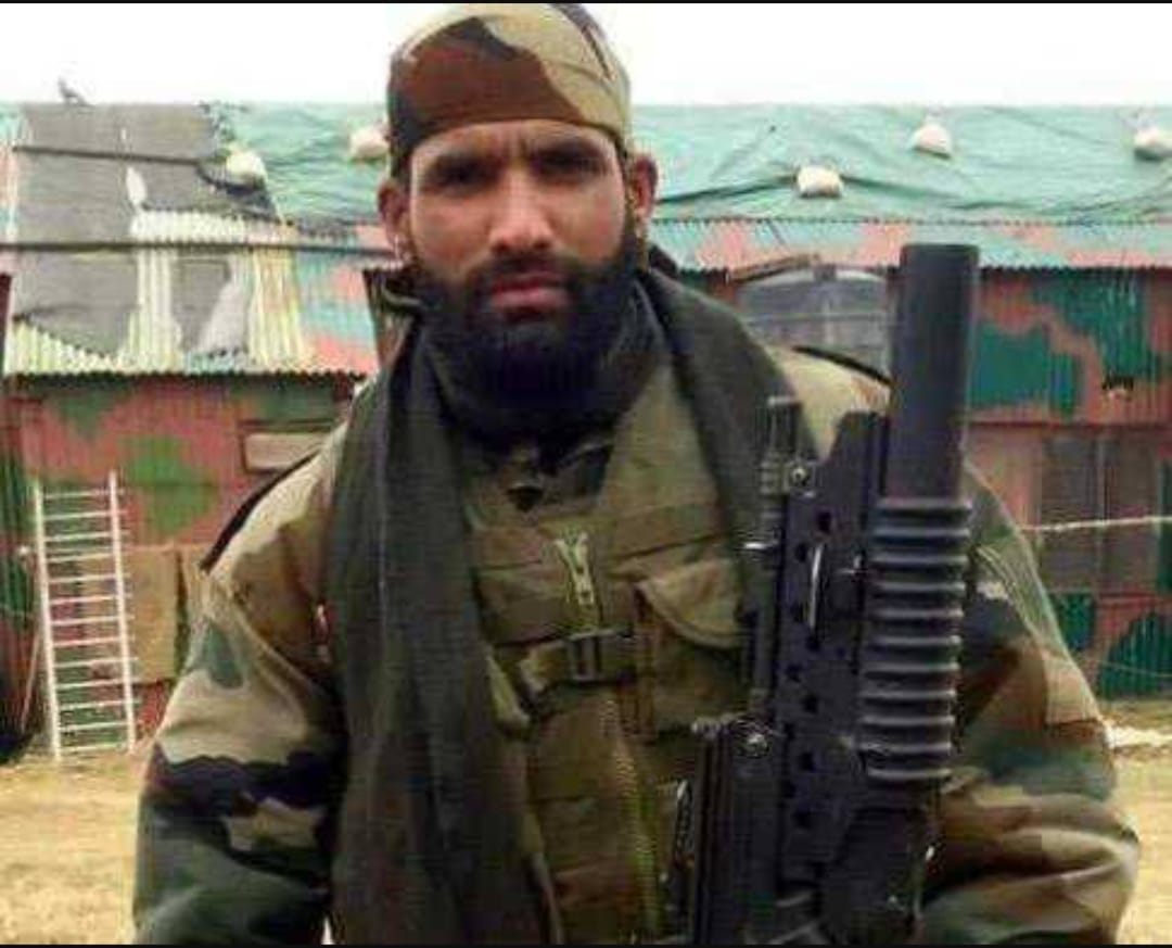BegaumShemina's tweet photo. #TigerZindaHai
#FakhreKashmir
#FakhreHind https://t.co/EFpW8UUk6S