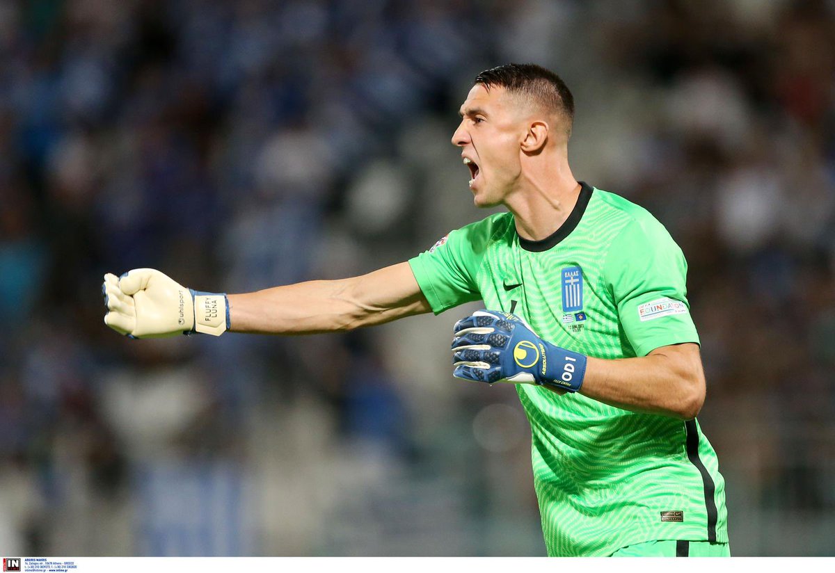 vlachOD1mos's tweet photo. 🇬🇷 4x4 💪🏻
#GREKOS #NationsLeague https://t.co/sugmD4DPyS