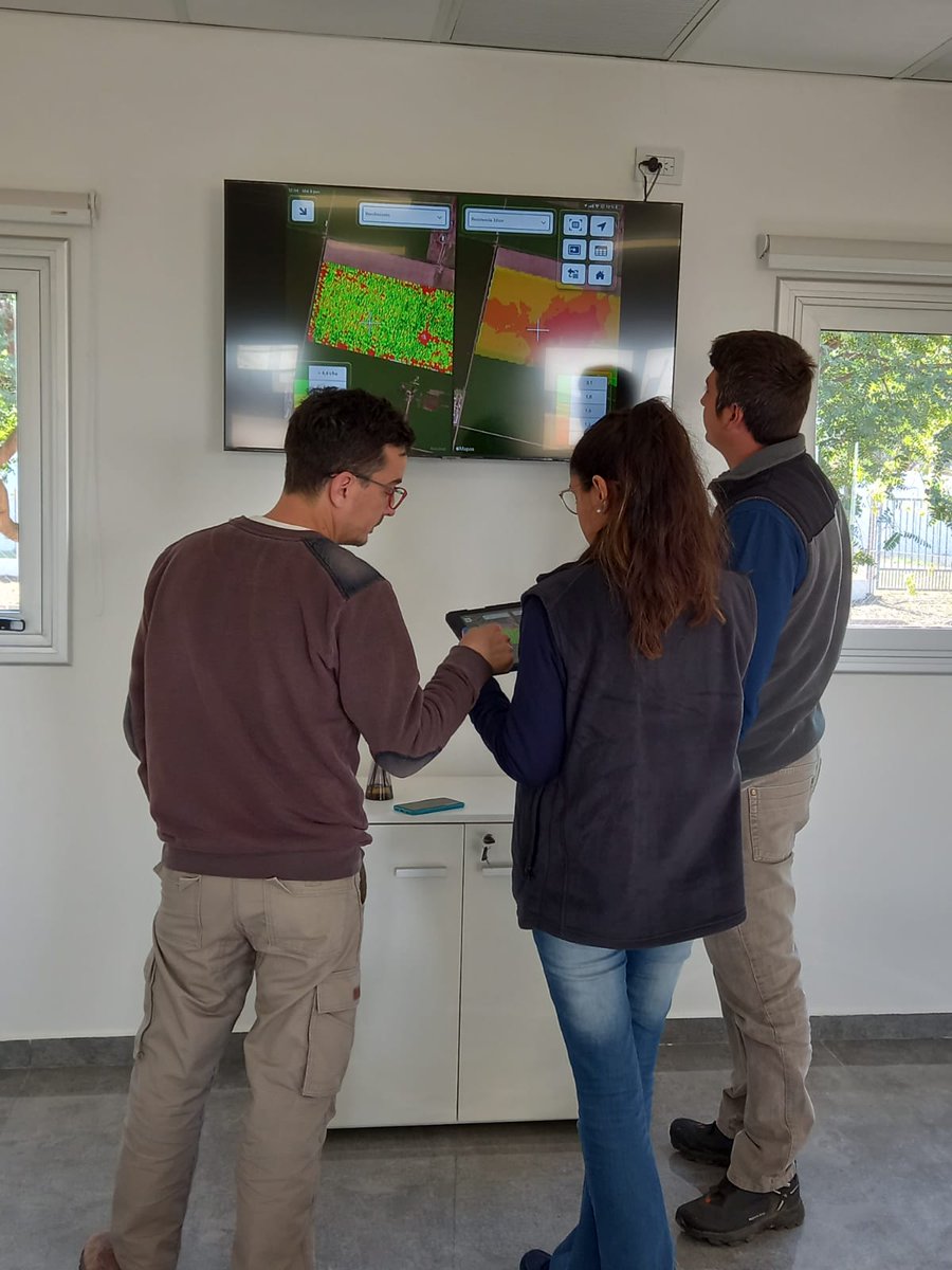 DelyarSA's tweet photo. El futuro lo armamos entre todos.
#Delyar, construyendo juntos, el campo del mañana
#LideresEnRelacionamiento
#FieldView
@FieldViewArg https://t.co/NT9Tl4ID1X