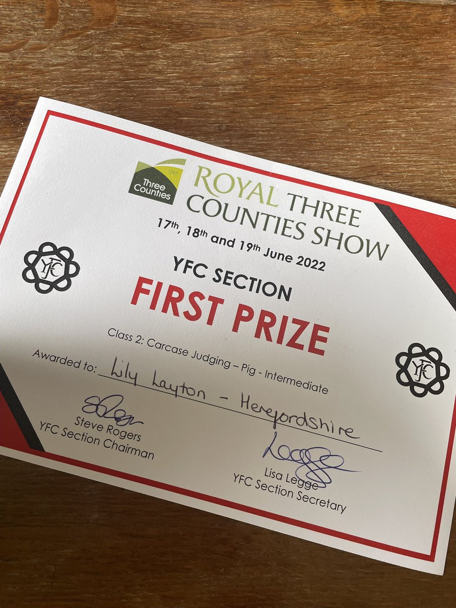 Sunday afternoon spent Carcass Stockjudging for the YFC <a href="/3countiesshows/">Three Counties</a> competition between Herefordshire, Worcestershire &amp; Gloucestershire.🐮🐷🐑

Cherry on the cake to pick up a red prize card!🤩

<a href="/NFYFC/">NFYFC</a> <a href="/hfyfc/">Herefordshire FYFC</a>