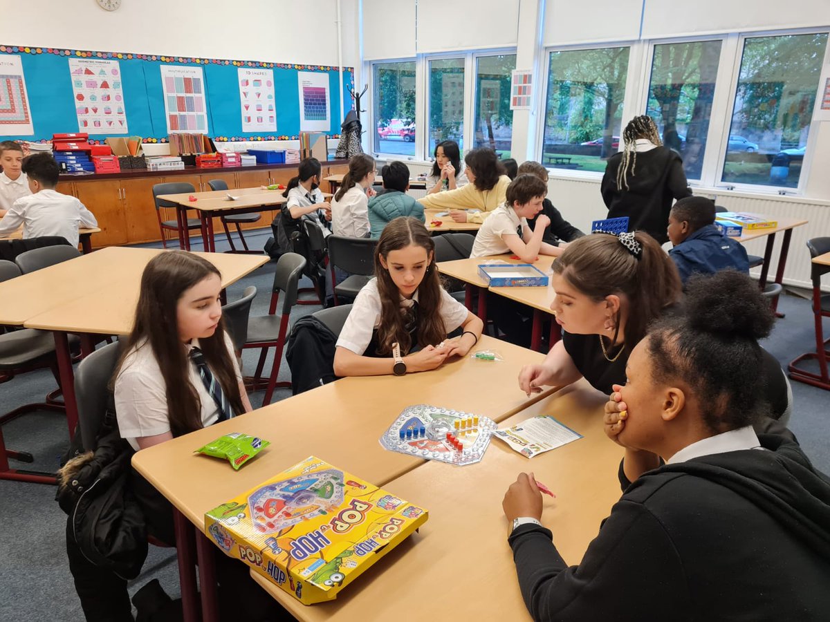 Cleveden Maths Dept. tweet media