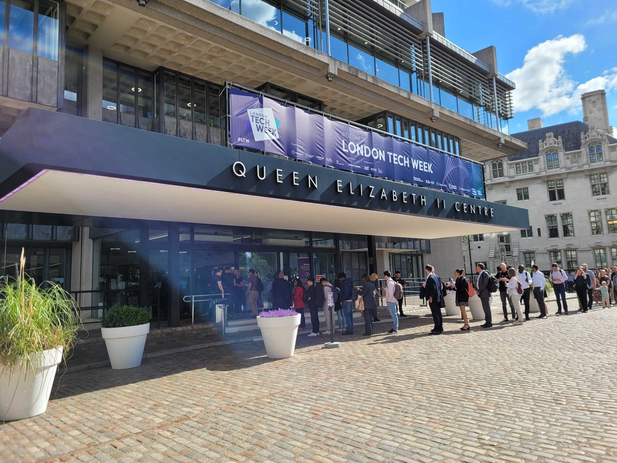 Estonia has the most startups per capita in the world! Great insights from Taavet Hinrikus, Wise (<a href="/taavet/">taavet hinrikus</a>), and Martin Villig, Bolt (<a href="/waldec/">Martin Villig 🇪🇪</a>) at #LondonTechWeek <a href="/LDNTechWeek/">London Tech Week</a>