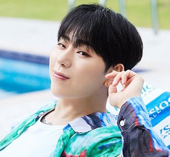 9Z0914's tweet photo. 입모양 똑같은거 개기엽다
본인이 생각햇을때 귀여운 입모양이 저거인가봄 푸핰ㅋ https://t.co/VANBu9U0hg