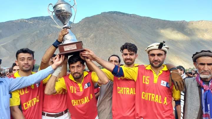 Xandar15202's tweet photo. #Congralations Chitral A polo team . Champion of Chief Minister polo Tournament 2022.
Hard luck Chitral scout . https://t.co/HYwhJ1Earv