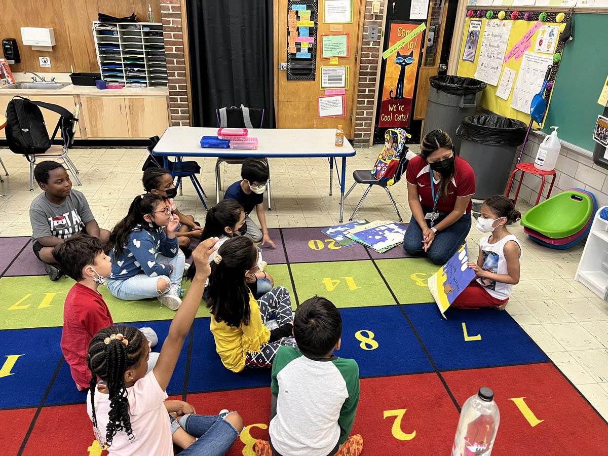 Ms. Mendoza having our ELLs present their projects from working with her. We have loved working with her all year! <a href="/JohnnycakeElem/">JohnnycakeElem</a>