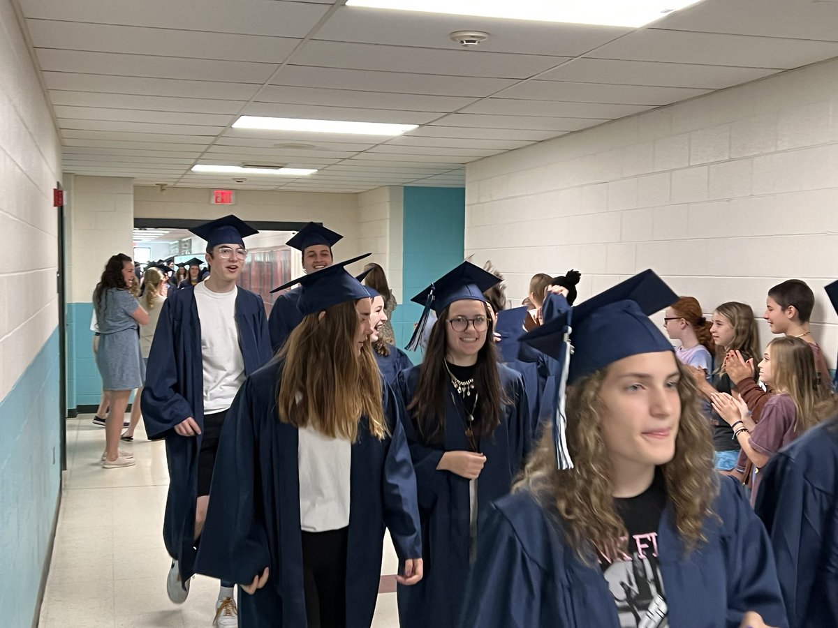 Dr_Borden's tweet photo. One of our favorite traditions in South Kingstown as the SKHS class of 2022 visits all ot their former schools and teachers. Congratulations to the class of 2022 ! 💙🎓 https://t.co/f5qR8KROuD