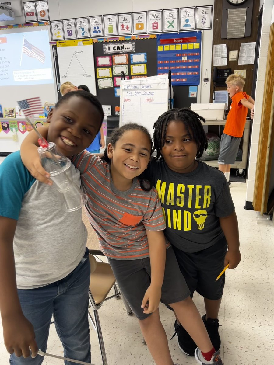 MTL_KucheraGAP's tweet photo. 1st and 2nd grade STEM students had so much fun building flag stands in honor of Memorial and Flag Day! We even had some friendly competition between classes with the winning stand measuring 54β! #csinspire https://t.co/19ffwOZCJi