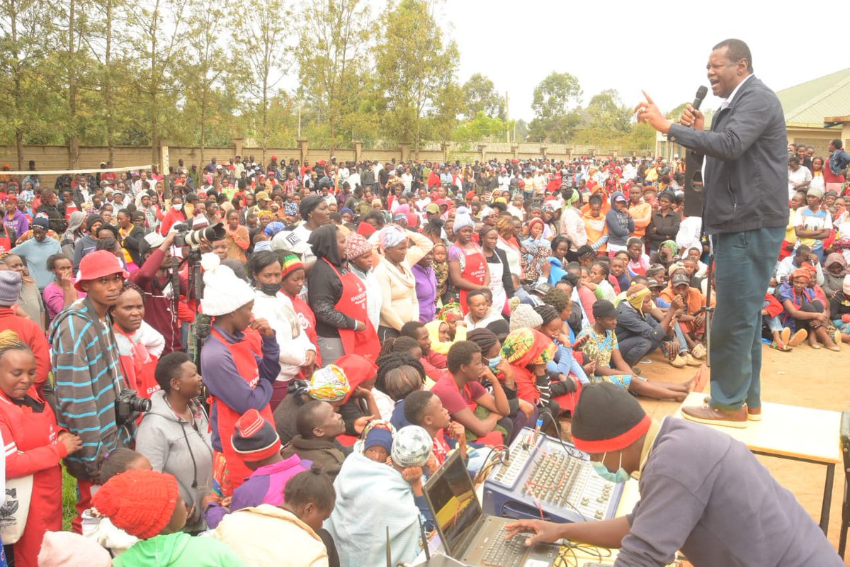 MeshiFreshi's tweet photo. Governor Igathe and I have committed to this key transformative action plan in line with the people's views on #NaiTunavyoitaka. 

#Inawezekana
#ThePeoplesManifesto https://t.co/YqijuK6gAd