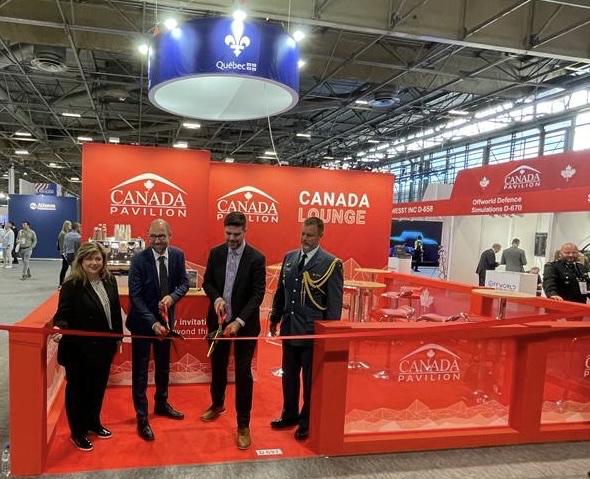 Bonjour Paris! We officially opened the Canada Pavilion at <a href="/cogeseurosatory/">Eurosatory</a> this morning, and are getting set to welcome represenatives from across Europe and beyond. Come see everything 🇨🇦 has to offer. 🗼🇫🇷 #EUROSATORY2022
