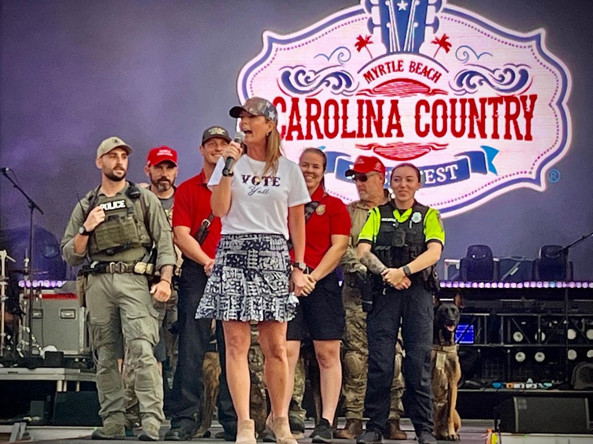 MyrtleBeachEM's tweet photo. #CCMF2022 is complete &amp; we owe thanks to all the amazing humans who worked so many hours to ensure it went smoothly &amp; safely for all. Not pictured but huge thanks to our sanitation staff. @MyrtleBeachGov @MBPDSC @MyrtleBeachFire @hcfirerescue @GrandStrand_SC https://t.co/cglGpRcq3A