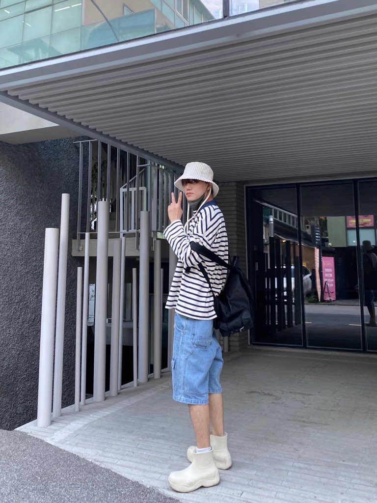 🐻💭

-‘✌️ V’