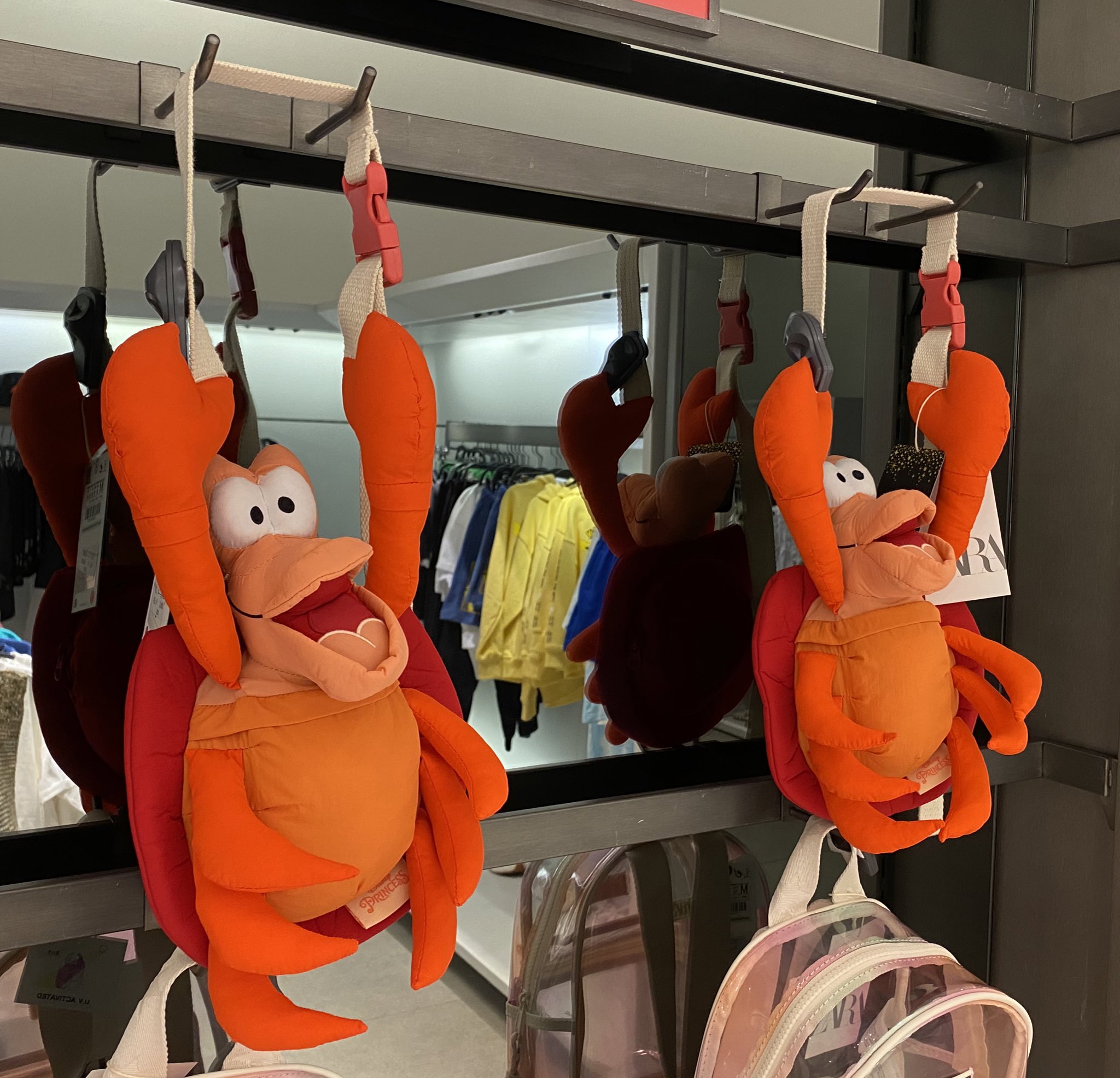 zara ディズニー　セバスチャン　ショルダーバッグ ZARA ディズニー セバスチャン ショルダーバッグ MINI BOWLING HARRY