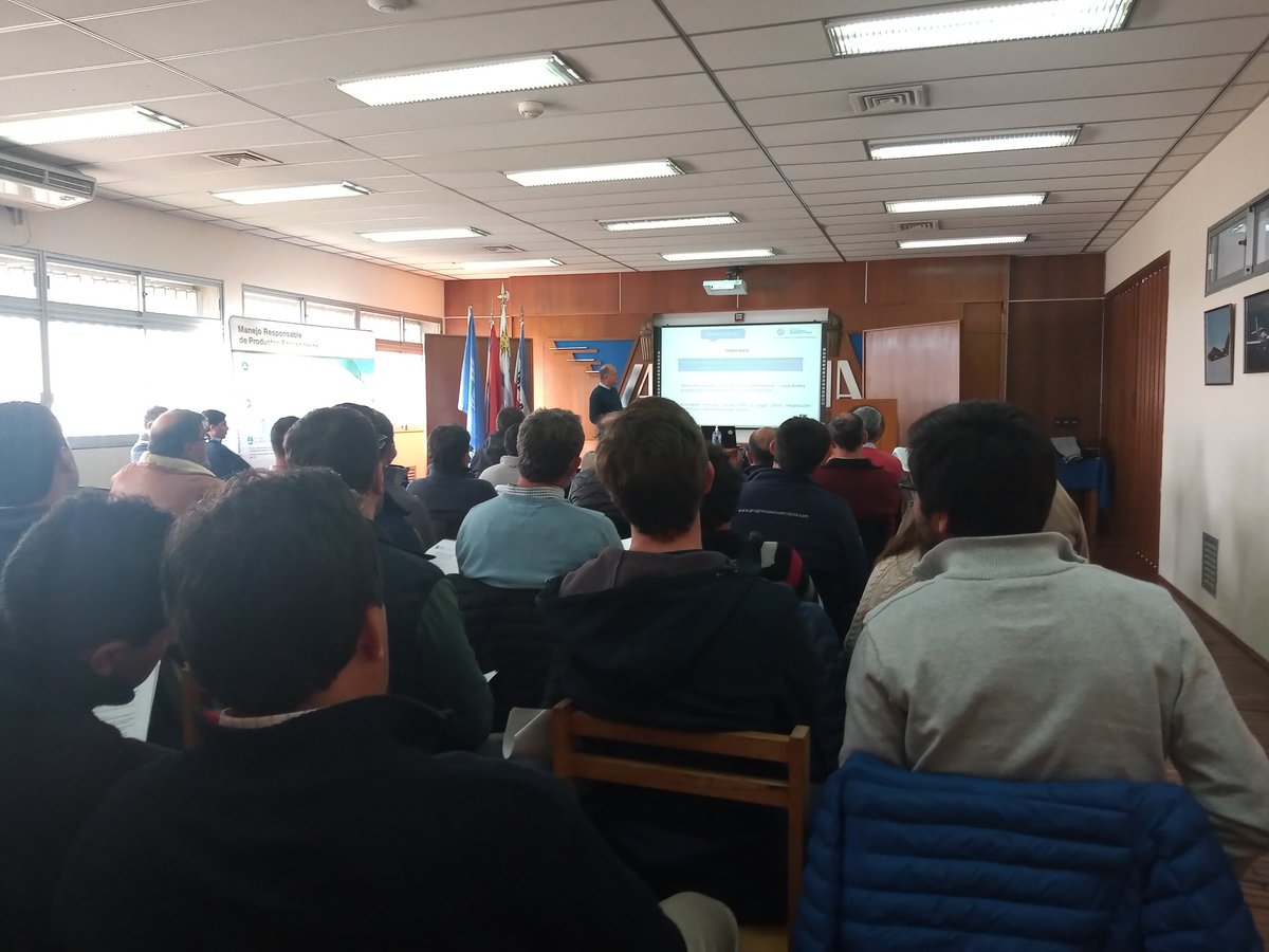 vpineyro's tweet photo. Acompañamos a #ANEPA + #APAU en Jornada de Capacitación 2022 🛩️🇺🇾
Trataremos de reflexionar juntos por qué es importante implementar Buenas Prácticas
Agrícolas. @Syngenta_ar
@IvandSaban @JaquieBecerra @guilledelg https://t.co/wozfJWu2wf