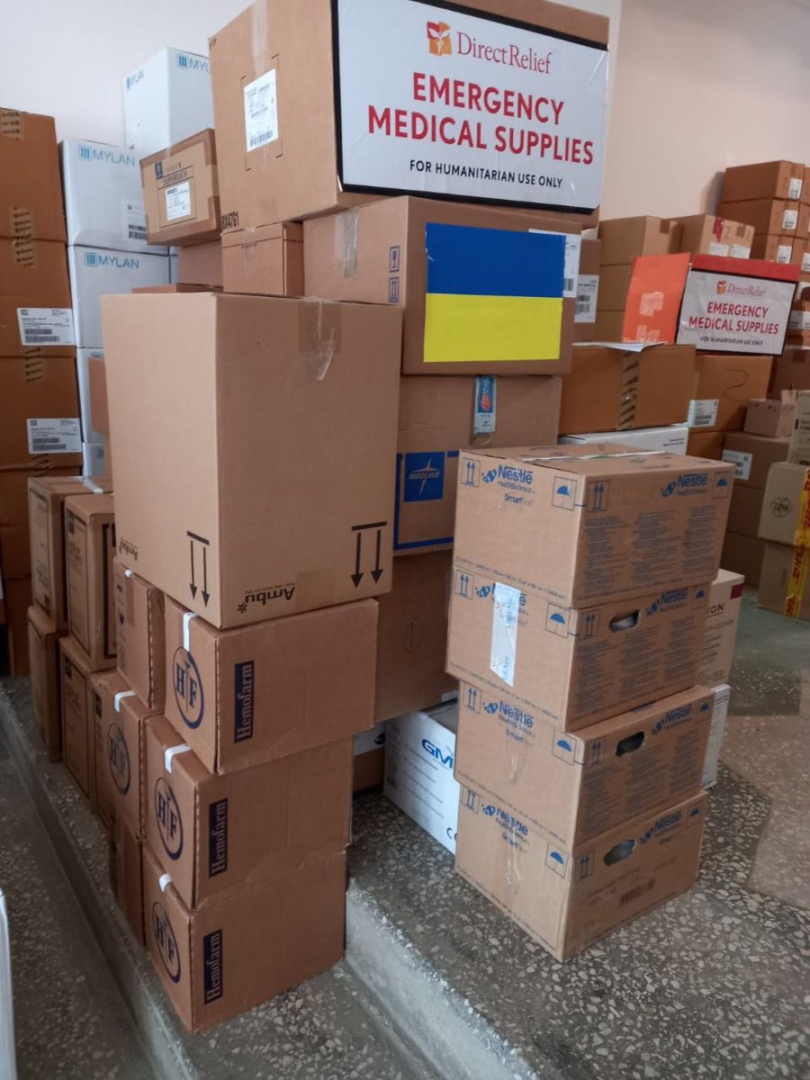 helpukrainero's tweet photo. The medical supplies, after having been centrally collected at the Chernivtsi point, were received in Kyiv. Both Pirogov Mobile Hospital and Khmelnytsky Regional Hospital have received them ❤️
#helpuaro #helpukrainromania #Ukraine #StrongerTogether #Kyiv https://t.co/TwW0h781G6