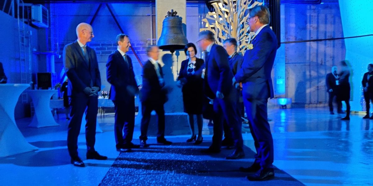 LUMIhpc's tweet image. LUMI is now officially inaugurated and we cannot wait what the world of science has in store for it! 🤩 The recordings from the day are available at lumi-supercomputer.eu/inauguration-d….
#lumisupercomputer #lumieurohpc #eurohpc #hpc