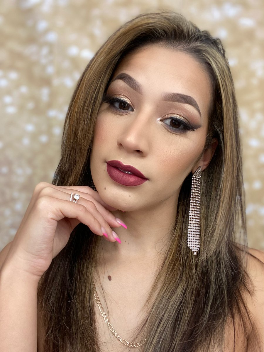 OnceGlam's tweet photo. Today I used @tartecosmetics @NYXCosmetics @ABHcosmetics @NARSCosmetics @elfcosmetics @kyliecosmetics https://t.co/oKD6VBCfRW