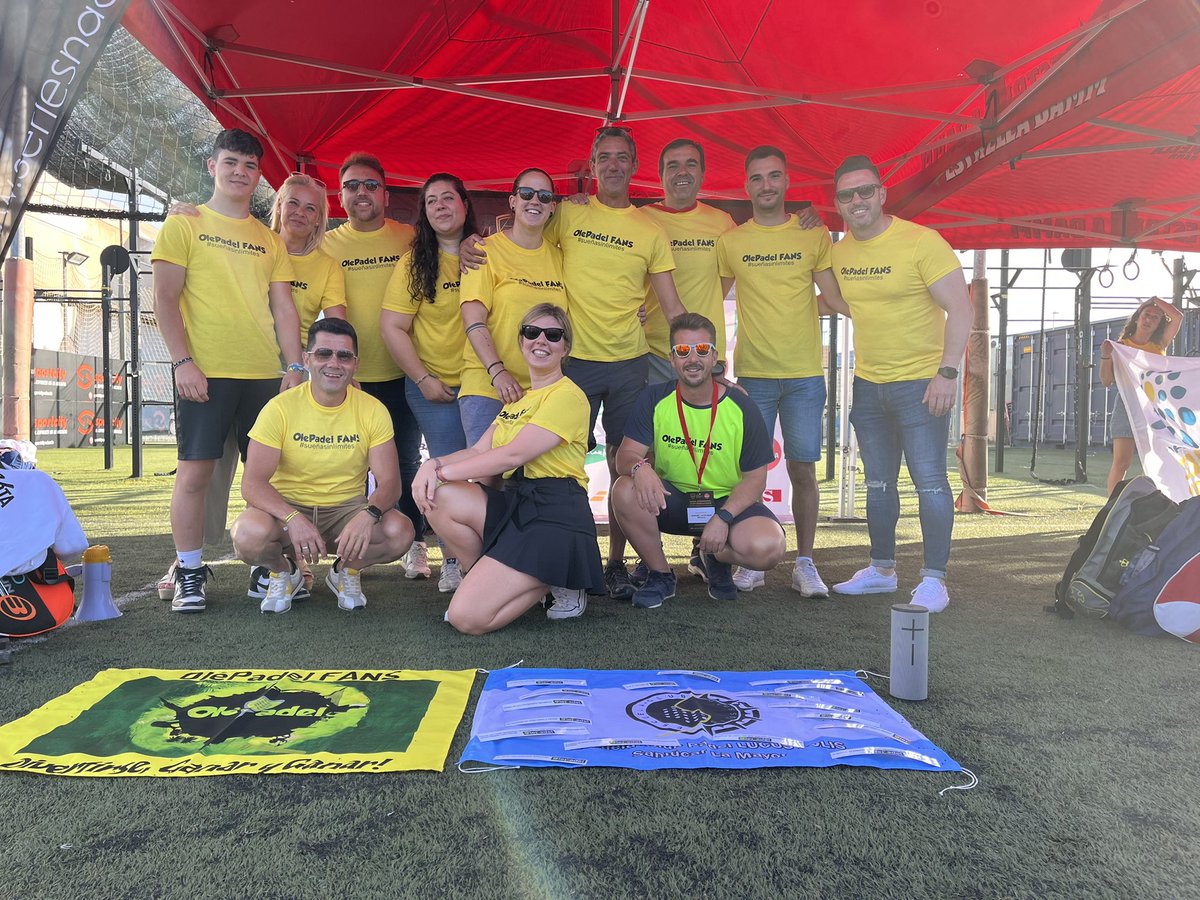 padelsanlucar's tweet photo. #masterinternacional
Nuestro equipo femenino en el master de valencia disputado este fin de semana pasado.
#padel #lucuspadelsolis #olepadel #sanlucarlamayor https://t.co/iTIrqjc09a